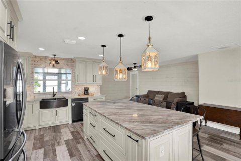 Casa en venta en Winter Park, Florida, 4 dormitorios, 175.68 m2 № 1824664 - foto 6
