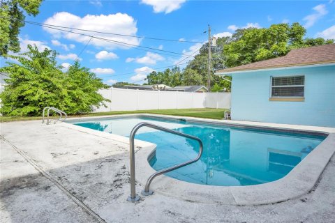 Casa en venta en Winter Park, Florida, 4 dormitorios, 175.68 m2 № 1824664 - foto 28