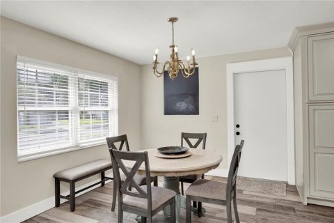 Casa en venta en Winter Park, Florida, 4 dormitorios, 175.68 m2 № 1824664 - foto 7