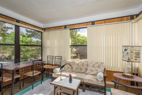 Condominio en alquiler en Port Richey, Florida, 2 dormitorios, 122.63 m2 № 1919269 - foto 22