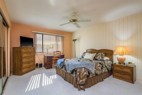 Condominio en alquiler en Port Richey, Florida, 2 dormitorios, 122.63 m2 № 1919269 - foto 16