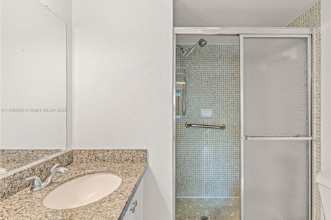 Condominio en venta en Sunrise, Florida, 2 dormitorios, 78.97 m2 № 1981788 - foto 16