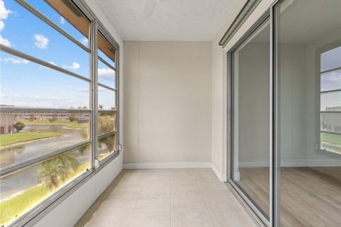 Condominio en venta en Sunrise, Florida, 2 dormitorios, 78.97 m2 № 1981788 - foto 13