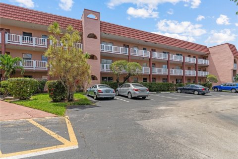 Condominio en venta en Sunrise, Florida, 2 dormitorios, 78.97 m2 № 1981788 - foto 20