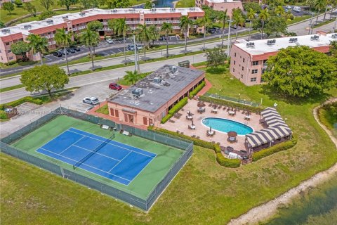 Condominio en venta en Sunrise, Florida, 2 dormitorios, 78.97 m2 № 1981788 - foto 26