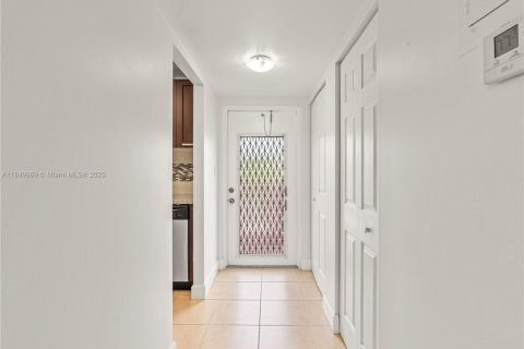 Condominio en venta en Sunrise, Florida, 2 dormitorios, 78.97 m2 № 1981788 - foto 4