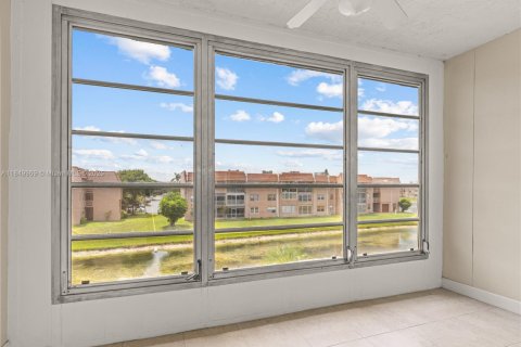 Condominio en venta en Sunrise, Florida, 2 dormitorios, 78.97 m2 № 1981788 - foto 12