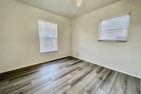 Casa en alquiler en Tampa, Florida, 3 dormitorios, 139.73 m2 № 1915681 - foto 17