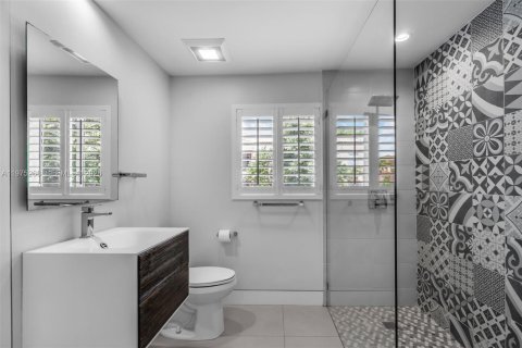 Casa en venta en Miami, Florida, 3 dormitorios, 131.18 m2 № 2041077 - foto 20