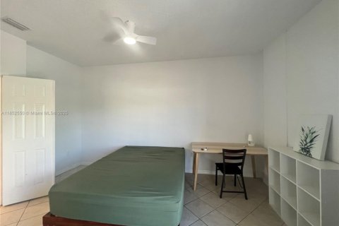 Снять в аренду кондоминиум в Майами, Флорида 1 спальня, 58.25м2, № 1859102 - фото 10