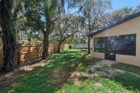 House in Chuluota, Florida 3 bedrooms, 121.61 sq.m. № 2356120 - photo 29