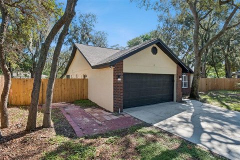 House in Chuluota, Florida 3 bedrooms, 121.61 sq.m. № 2356120 - photo 26