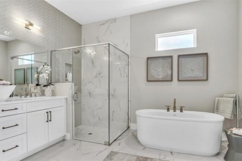 House in Alafaya, Florida 4 bedrooms, 305.56 sq.m. № 1735424 - photo 8