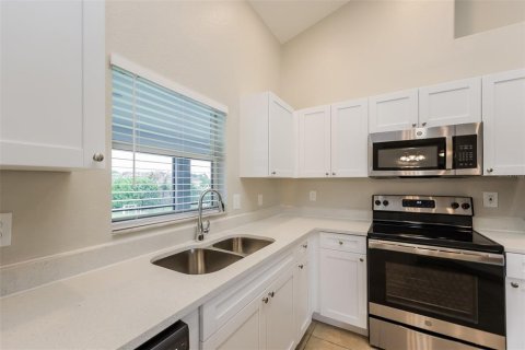 House in Lehigh Acres, Florida 4 bedrooms, 156.54 sq.m. № 2379365 - photo 6