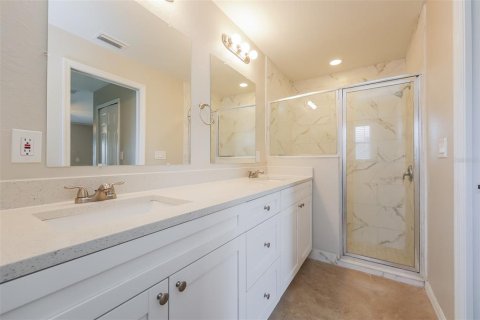 House in Lehigh Acres, Florida 4 bedrooms, 156.54 sq.m. № 2379365 - photo 9
