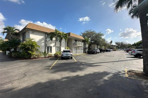 Condominio en alquiler en Fort Myers, Florida, 1 dormitorio, 60.39 m2 № 1866092 - foto 16