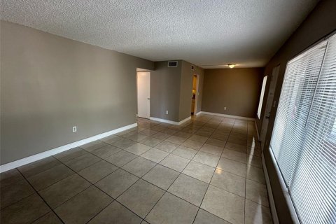 Condominio en alquiler en Fort Myers, Florida, 1 dormitorio, 60.39 m2 № 1866092 - foto 6