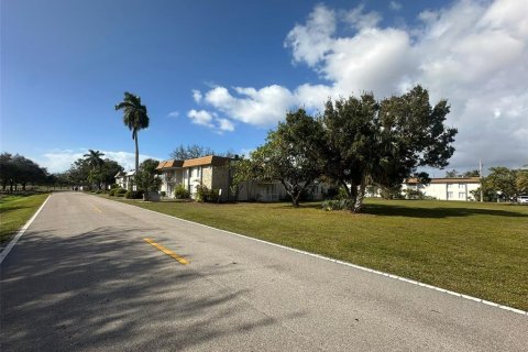 Condominio en alquiler en Fort Myers, Florida, 1 dormitorio, 60.39 m2 № 1866092 - foto 18