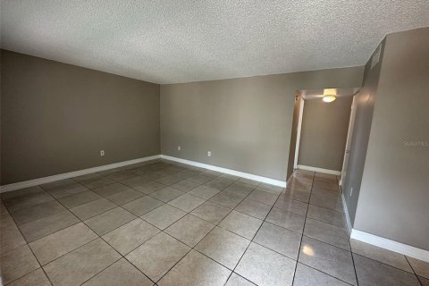 Condominio en alquiler en Fort Myers, Florida, 1 dormitorio, 60.39 m2 № 1866092 - foto 9