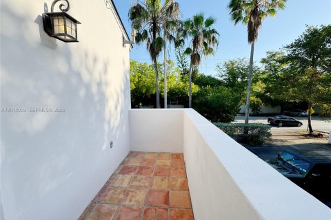 Apartment in Miami, Florida 1 bedroom № 2076181 - photo 14