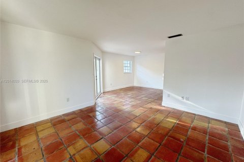 Apartment in Miami, Florida 1 bedroom № 2076181 - photo 3