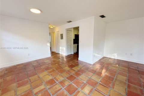 Apartment in Miami, Florida 1 bedroom № 2076181 - photo 4