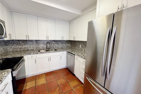 Apartment in Miami, Florida 1 bedroom № 2076181 - photo 9