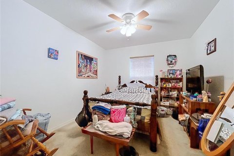 House in Spring Hill, Florida 4 bedrooms, 208.75 sq.m. № 2147877 - photo 27