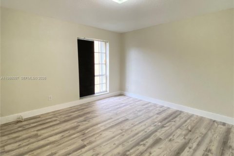 Condominio en alquiler en Miami, Florida, 1 dormitorio, 58.53 m2 № 2049061 - foto 20