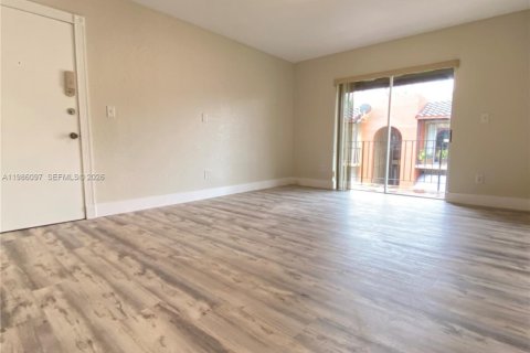 Condominio en alquiler en Miami, Florida, 1 dormitorio, 58.53 m2 № 2049061 - foto 4