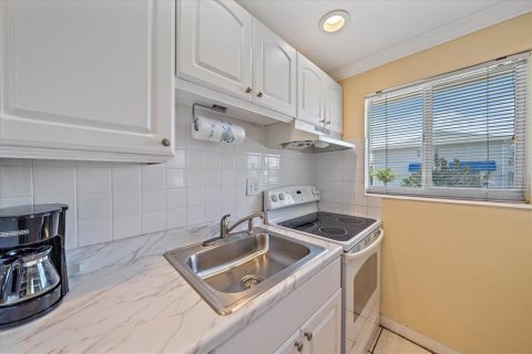 Condominio en venta en Sarasota, Florida, 1 dormitorio, 55.09 m2 № 1687400 - foto 9
