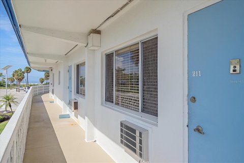 Condominio en venta en Sarasota, Florida, 1 dormitorio, 55.09 m2 № 1687400 - foto 2