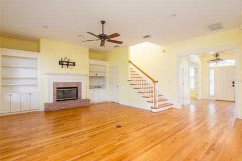 House in Tampa, Florida 4 bedrooms, 302.03 sq.m. № 1880766 - photo 11