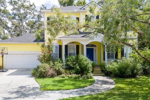 House in Tampa, Florida 4 bedrooms, 302.03 sq.m. № 1880766 - photo 1