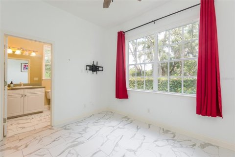 House in Tampa, Florida 4 bedrooms, 302.03 sq.m. № 1880766 - photo 19