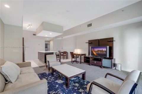Condo in Doral, Florida, 1 bedroom  № 1887784 - photo 30