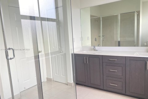 Townhouse in Fort Lauderdale, Florida 3 bedrooms, 139.91 sq.m. № 1942162 - photo 19
