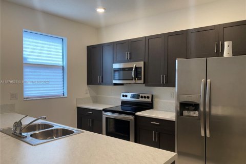 Townhouse in Fort Lauderdale, Florida 3 bedrooms, 139.91 sq.m. № 1942162 - photo 5
