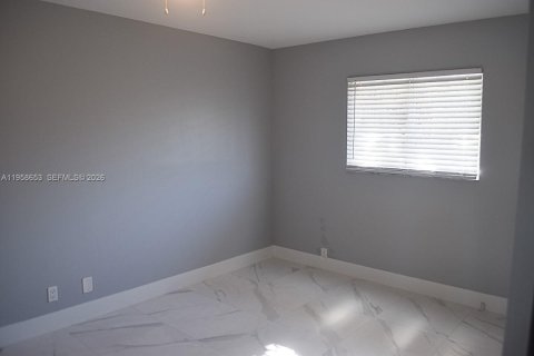 Купить таунхаус в Санрайз, Флорида 4 спальни, 162.58м2, № 2024010 - фото 29