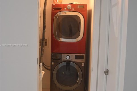 Купить таунхаус в Санрайз, Флорида 4 спальни, 162.58м2, № 2024010 - фото 7