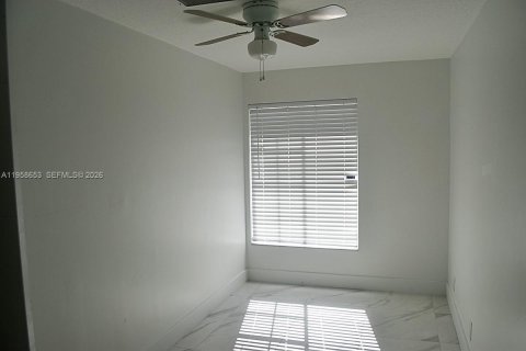 Купить таунхаус в Санрайз, Флорида 4 спальни, 162.58м2, № 2024010 - фото 5