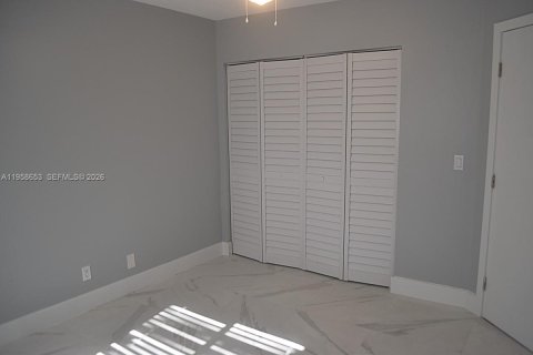 Купить таунхаус в Санрайз, Флорида 4 спальни, 162.58м2, № 2024010 - фото 28