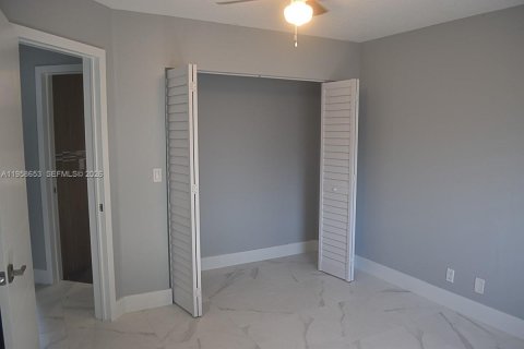 Купить таунхаус в Санрайз, Флорида 4 спальни, 162.58м2, № 2024010 - фото 30