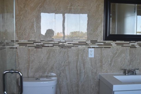 Купить таунхаус в Санрайз, Флорида 4 спальни, 162.58м2, № 2024010 - фото 24