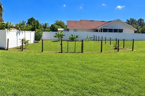 House in Bartow, Florida 4 bedrooms, 179.49 sq.m. № 2403603 - photo 20