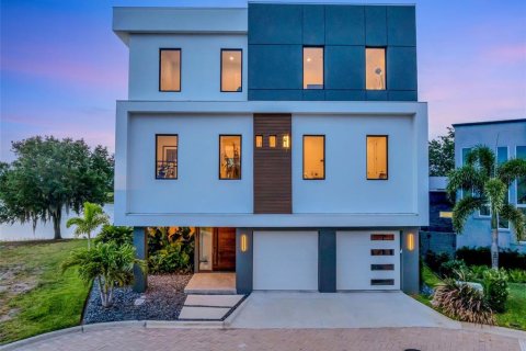 Villa ou maison à vendre à Orlando, Floride: 5 chambres, 407.28 m2 № 1719591 - photo 1