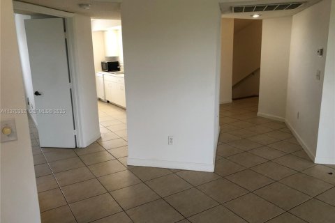 Снять в аренду кондоминиум в Хомстед, Флорида 2 спальни, 107.77м2, № 2031083 - фото 10