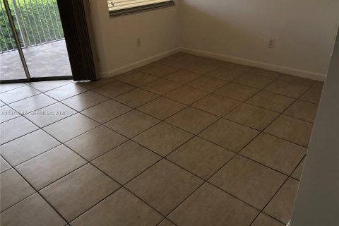 Снять в аренду кондоминиум в Хомстед, Флорида 2 спальни, 107.77м2, № 2031083 - фото 7