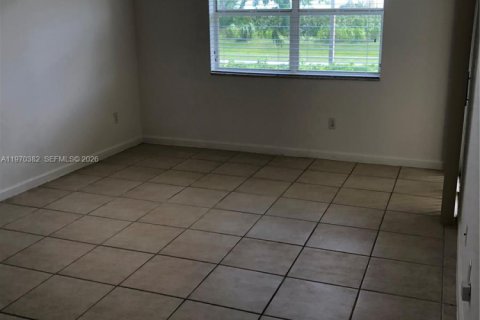 Снять в аренду кондоминиум в Хомстед, Флорида 2 спальни, 107.77м2, № 2031083 - фото 28