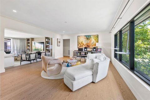 Villa ou maison à vendre à Miami Beach, Floride: 3 chambres, 268.86 m2 № 2001802 - photo 3